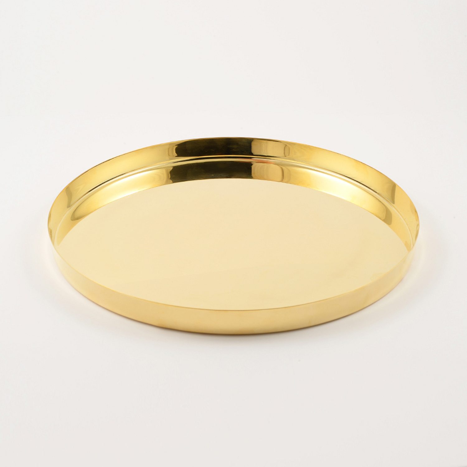 The round trays & casseroles