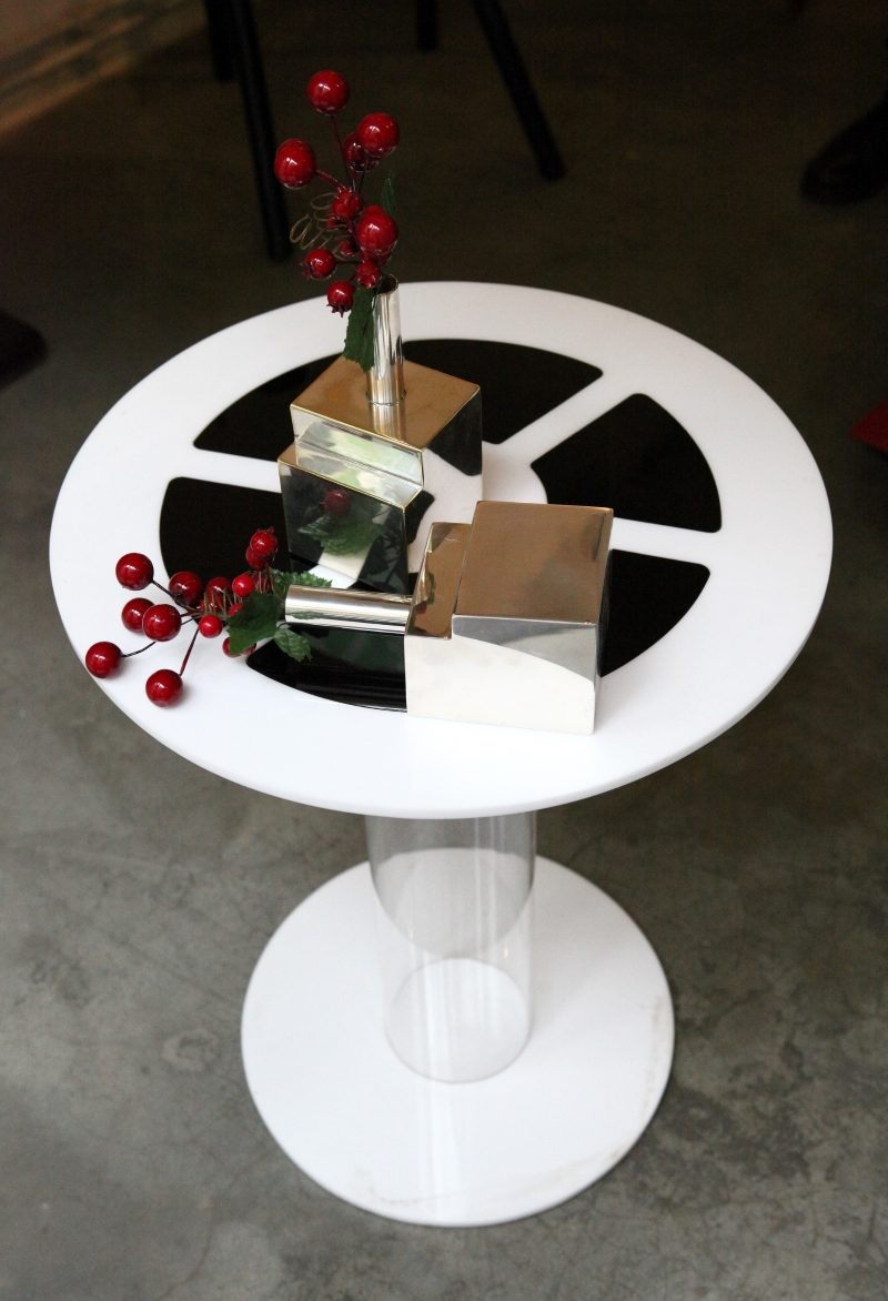 Plexiglas tables design