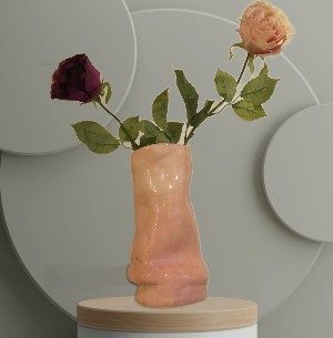 Vases made out from crystal, ceramic or silver.
